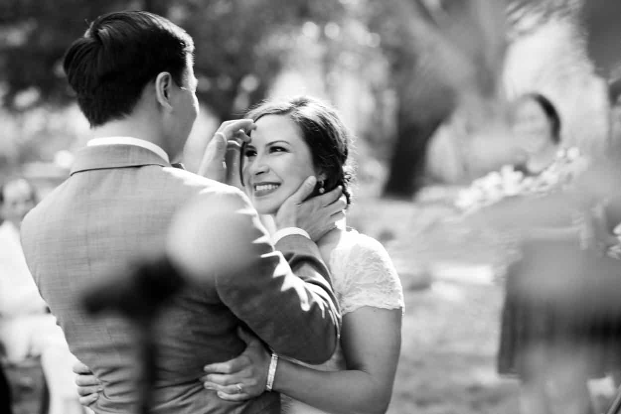 gardener-ranch-laughing-floral-wedding-photography-candid-64